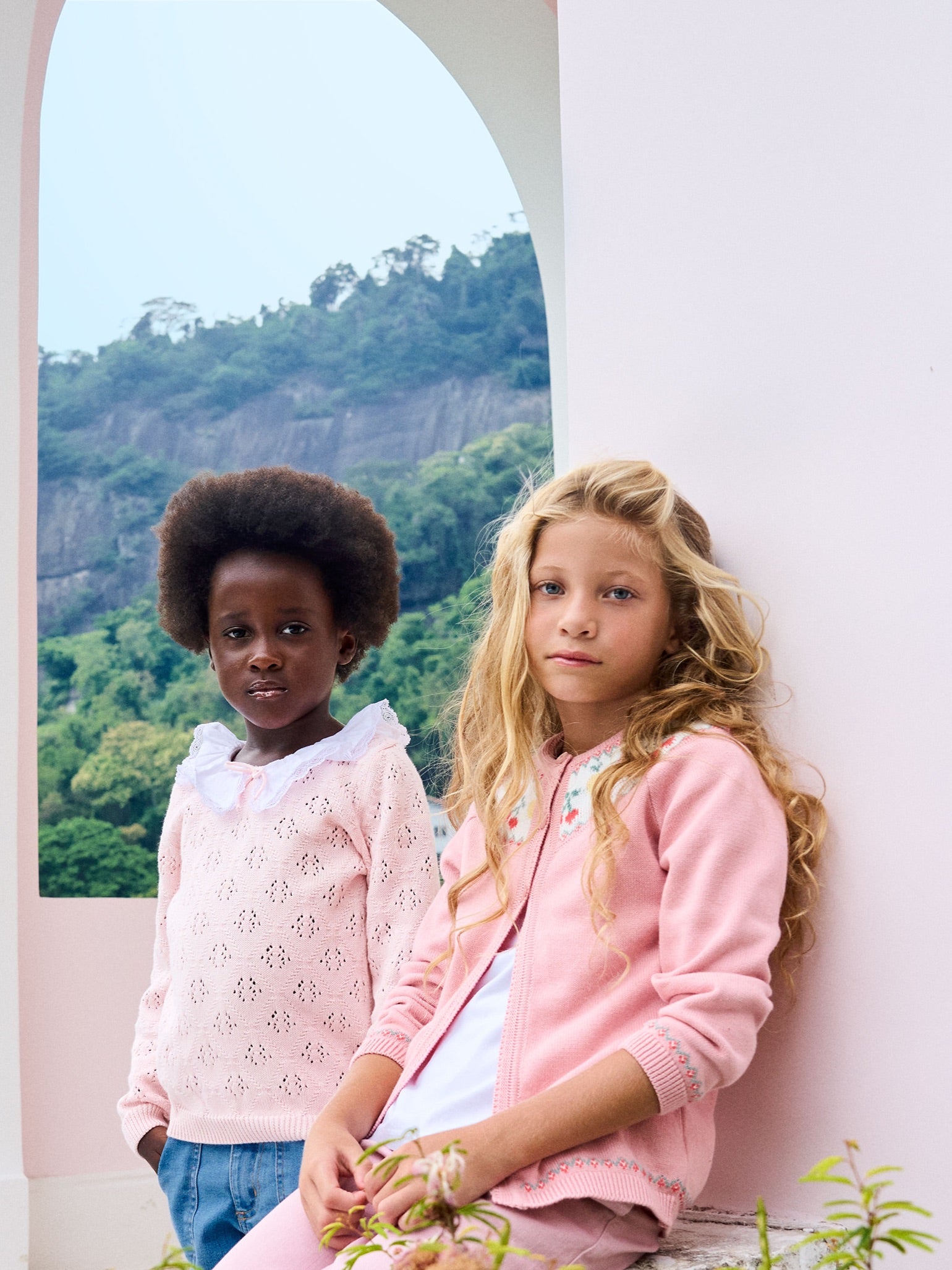 Pull en coton rose clair pour fille